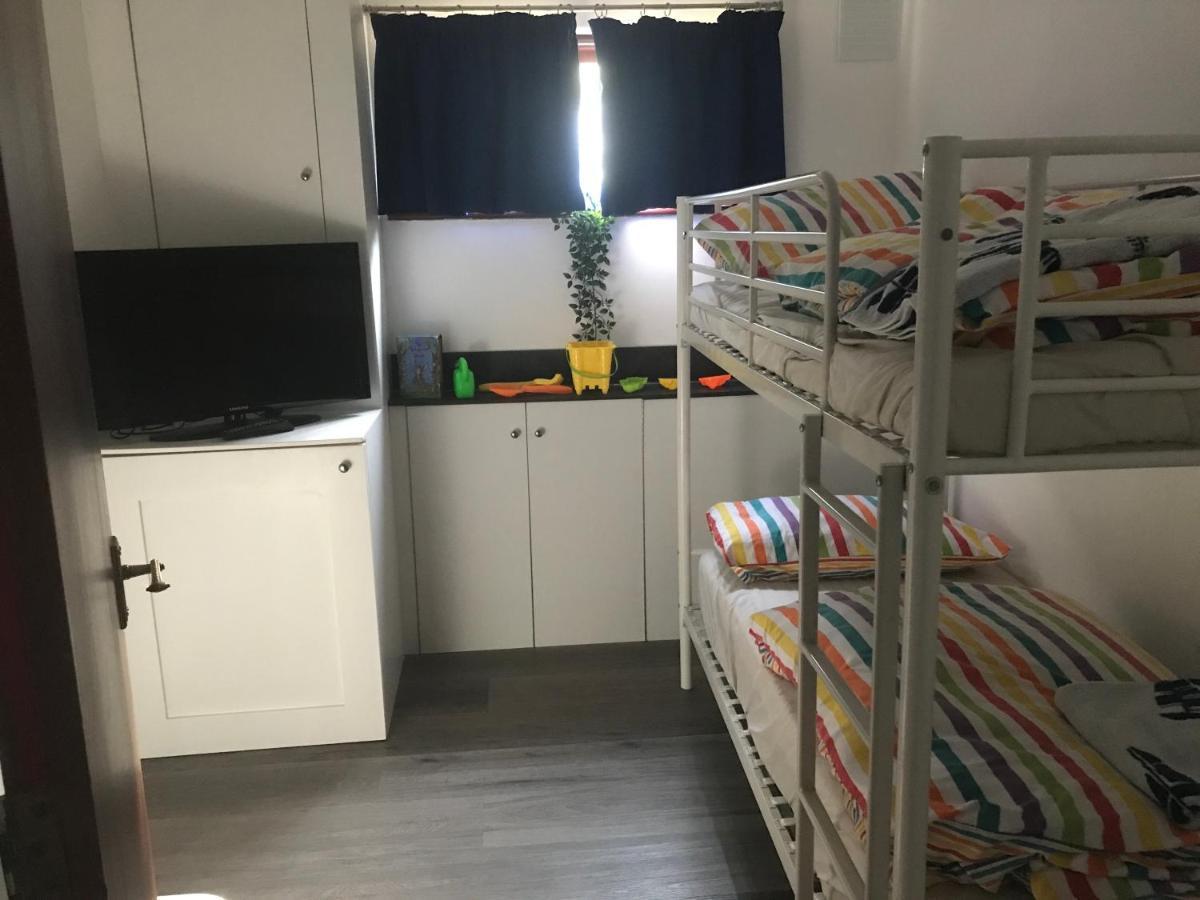 Lovely 3 Bed Ground Floor Flat With Free Parking 斯沃尼奇 外观 照片